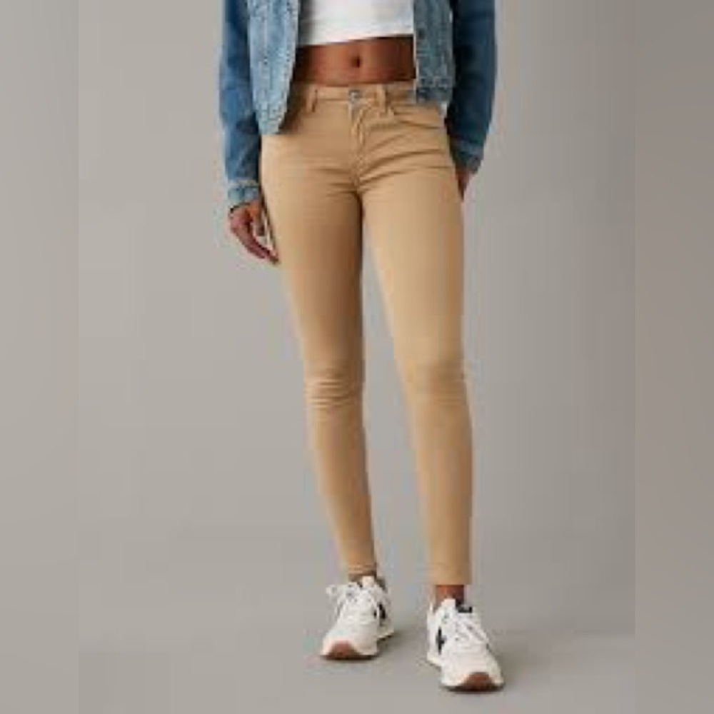 American Eagle‎ Khaki Jeggings | 12